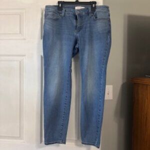 Size 10/30  Lucky Brand Jeans Lizzie Low Rise Skinny